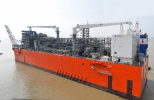 LNG barge liquefaction TANGO YPF bahia blanca 